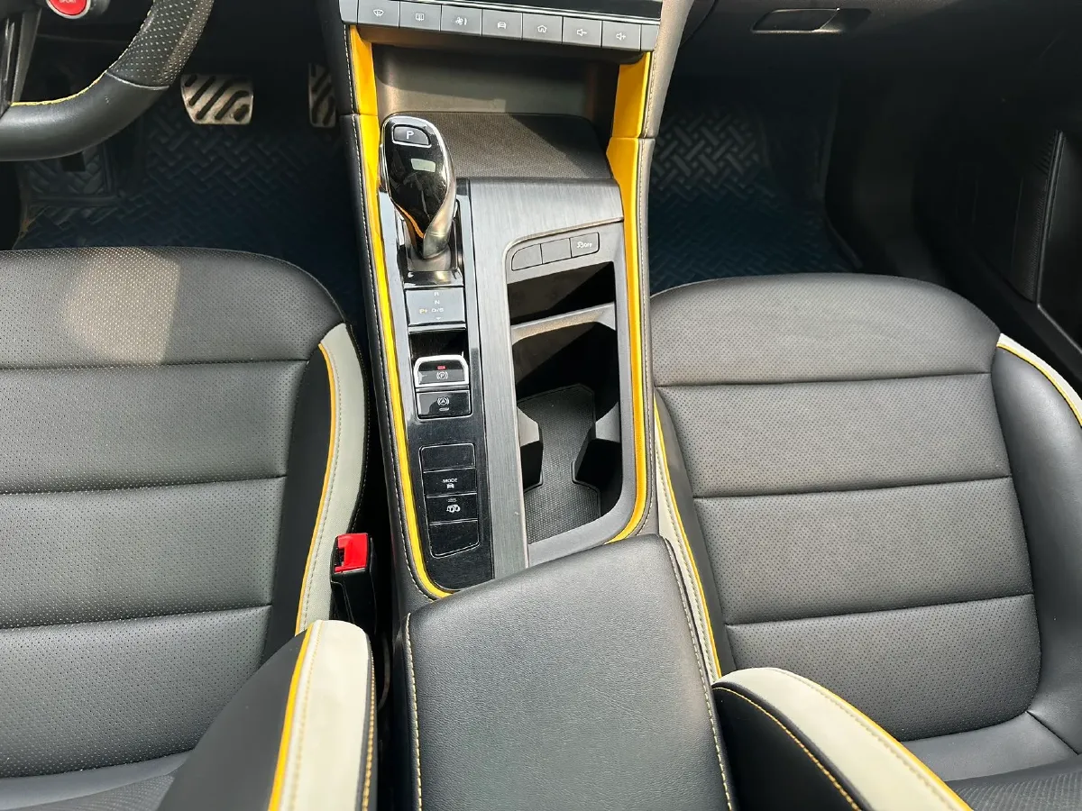 2021 MG MG6 1.5T 181HP L4 7DCT,autocango,china used car exporter,china ev exporter,chinese used car exporter,chinese used ev exporter