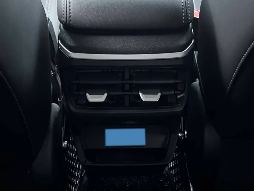 2023 Geely Emgrand 1.5L 127HP L4 CVT,autocango,china used car exporter,china ev exporter,chinese used car exporter,chinese used ev exporter