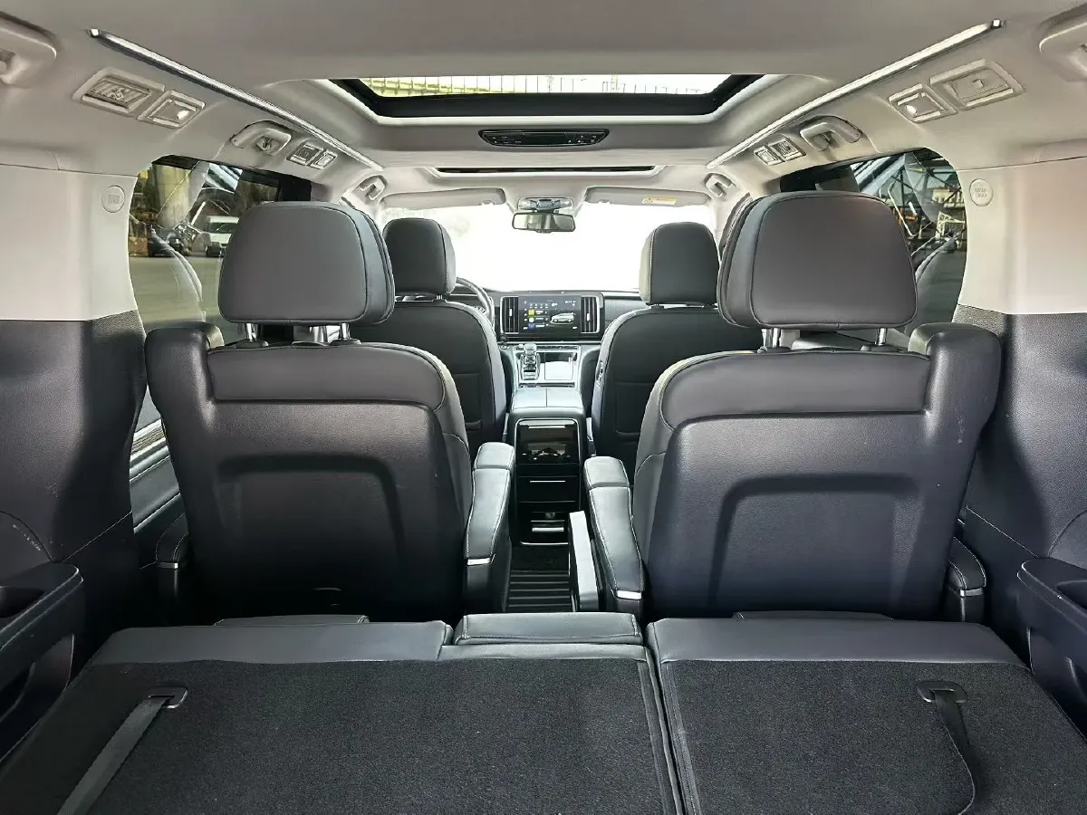 2023 GAC Trumpchi M8 2.0T 252HP L4 8AT,autocango,china used car exporter,china ev exporter,chinese used car exporter,chinese used ev exporter