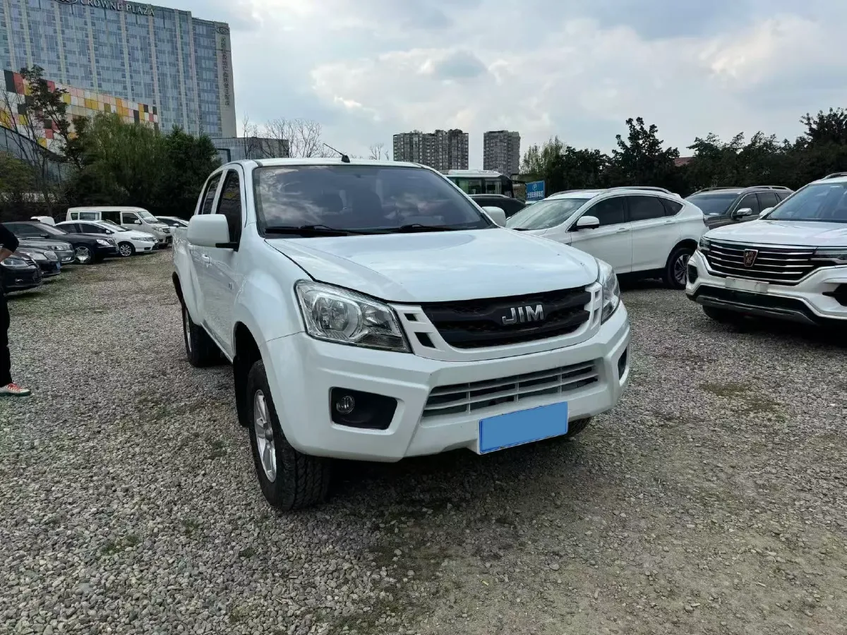 2020 Isuzu RE-MAX Jim 2.4T 211HP L4 5MT,autocango,china used car exporter,china ev exporter,chinese used car exporter,chinese used ev exporter