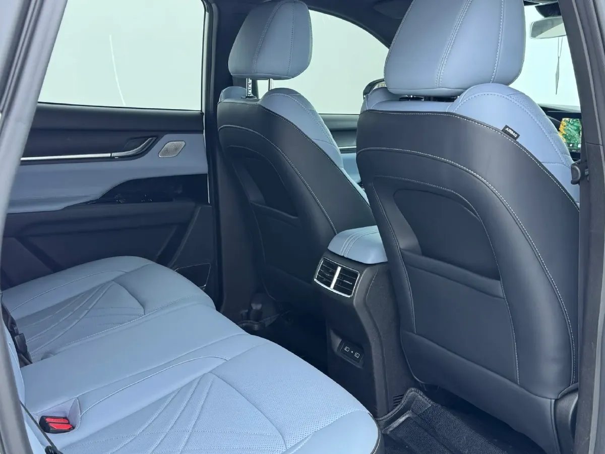 2024 Chery EV eQ7 BEV 65.52KWH,autocango,china used car exporter,china ev exporter,chinese used car exporter,chinese used ev exporter