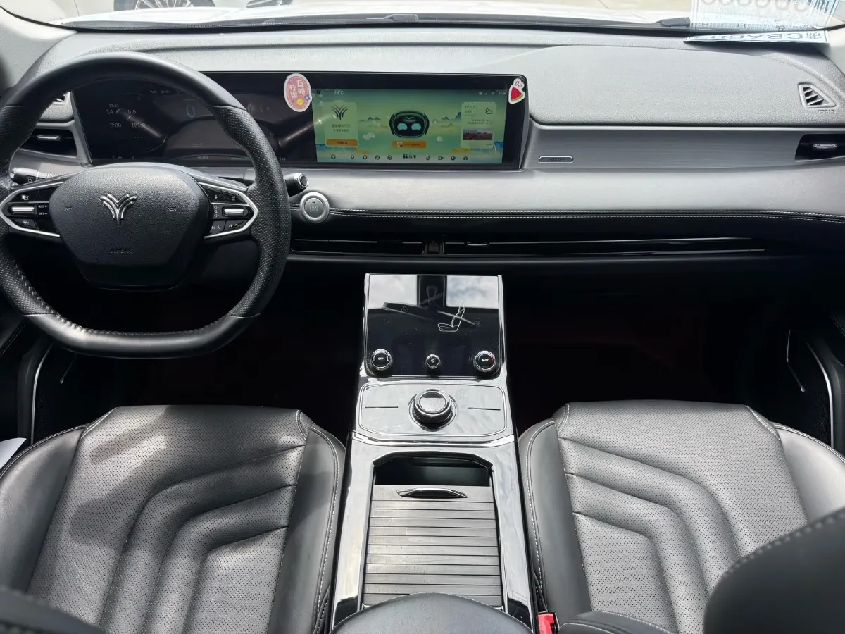 2022 Venucia Grand V 1.5T 190HP L4 7DCT,autocango,china used car exporter,china ev exporter,chinese used car exporter,chinese used ev exporter