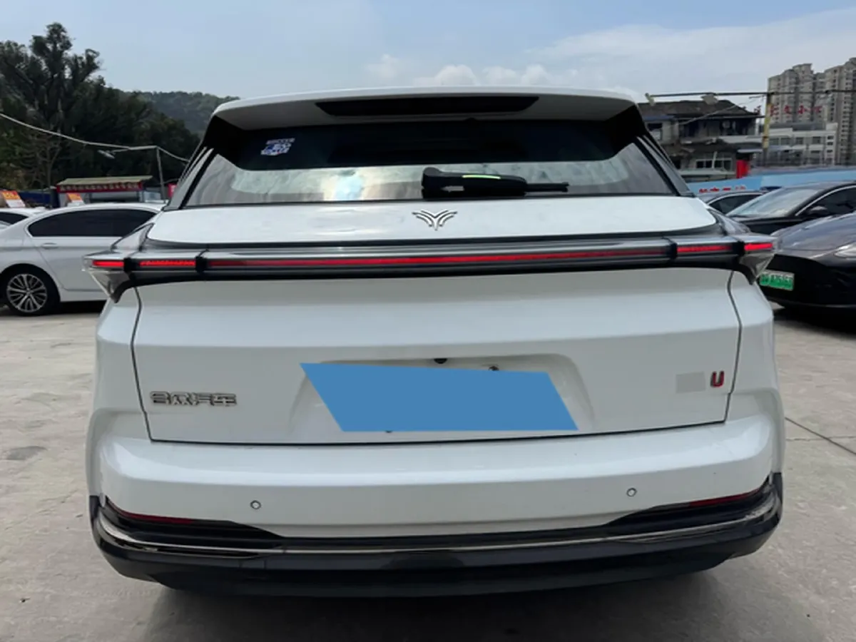 2022 Venucia Grand V 1.5T 190HP L4 7DCT,autocango,china used car exporter,china ev exporter,chinese used car exporter,chinese used ev exporter