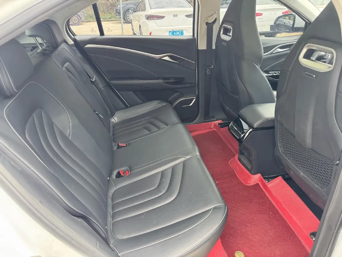 2022 Venucia Grand V 1.5T 190HP L4 7DCT,autocango,china used car exporter,china ev exporter,chinese used car exporter,chinese used ev exporter