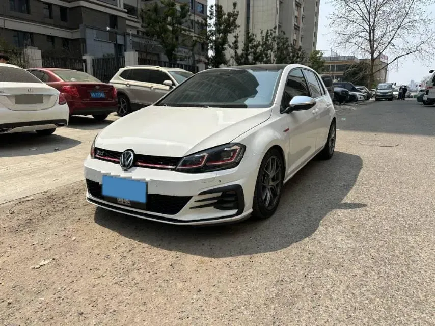 2017 Volkswagen Golf 1.4T 131HP L4 7DCT,autocango,china used car exporter,china ev exporter,chinese used car exporter,chinese used ev exporter