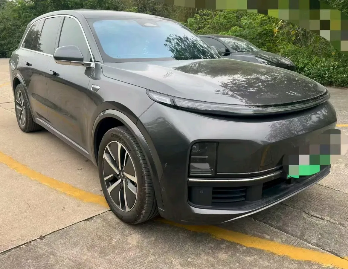 2024 Volvo S60 2.0T 197HP L4 7DCT,autocango,china used car exporter,china ev exporter,chinese used car exporter,chinese used ev exporter