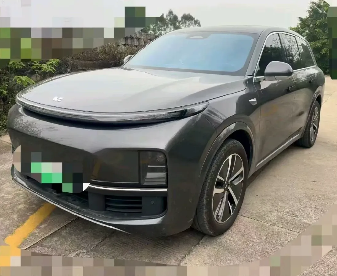 2024 Volvo S60 2.0T 197HP L4 7DCT,autocango,china used car exporter,china ev exporter,chinese used car exporter,chinese used ev exporter