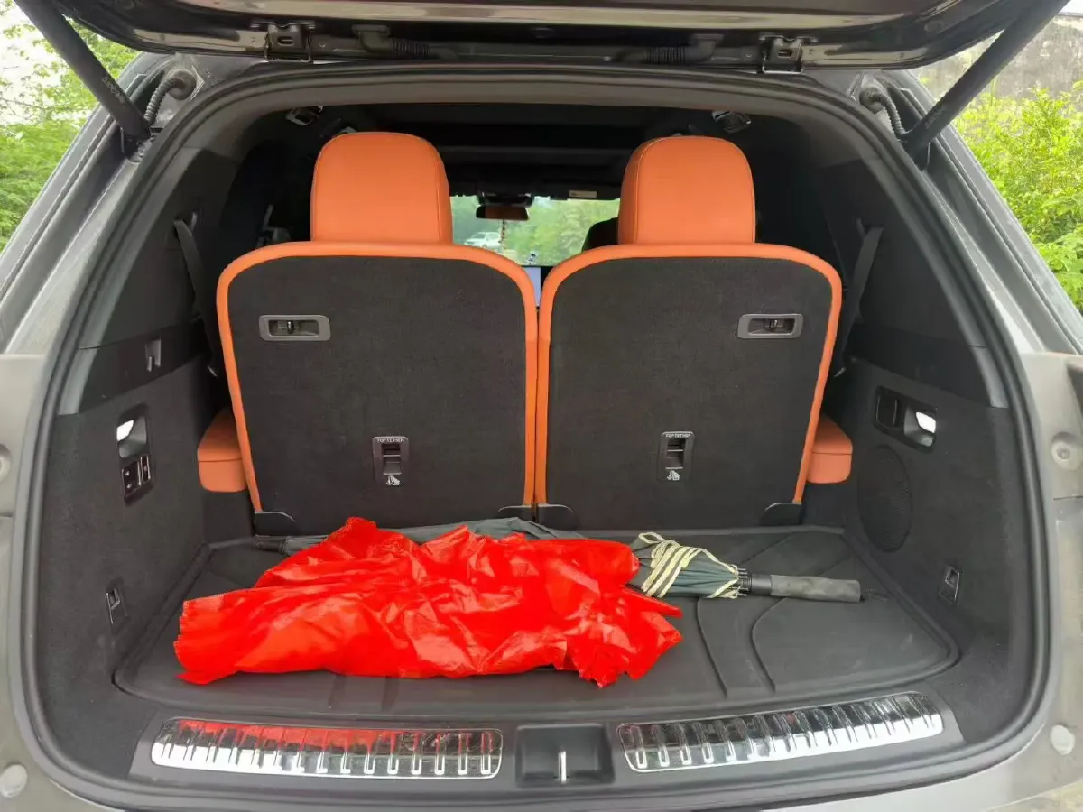 2024 Volvo S60 2.0T 197HP L4 7DCT,autocango,china used car exporter,china ev exporter,chinese used car exporter,chinese used ev exporter