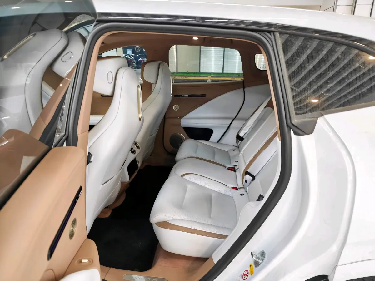 2024 Avatr 07 BEV 82.16KWH,autocango,china used car exporter,china ev exporter,chinese used car exporter,chinese used ev exporter