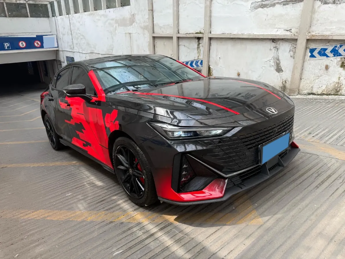 2023 ChangAn UNI-V 1.5T 188HP L4 7DCT,autocango,china used car exporter,china ev exporter,chinese used car exporter,chinese used ev exporter