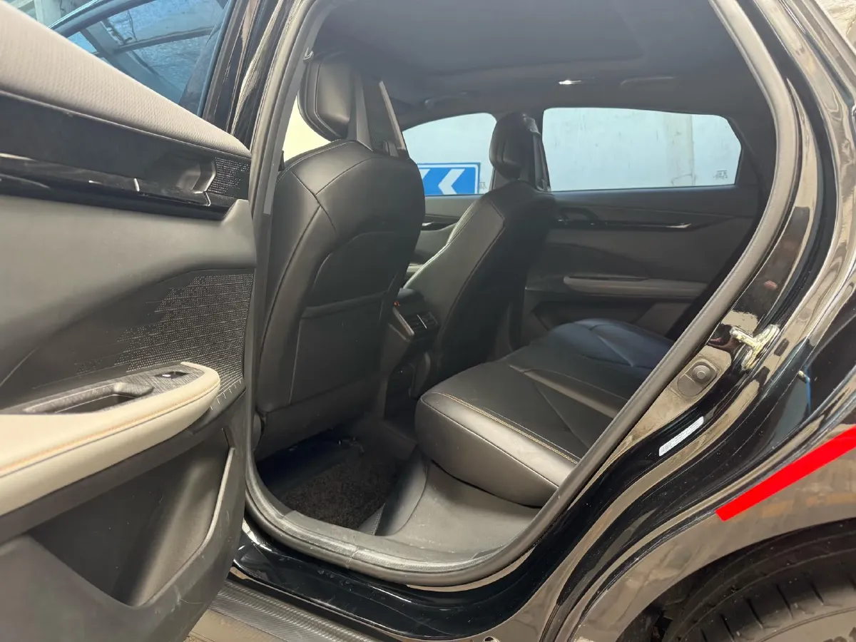 2023 ChangAn UNI-V 1.5T 188HP L4 7DCT,autocango,china used car exporter,china ev exporter,chinese used car exporter,chinese used ev exporter