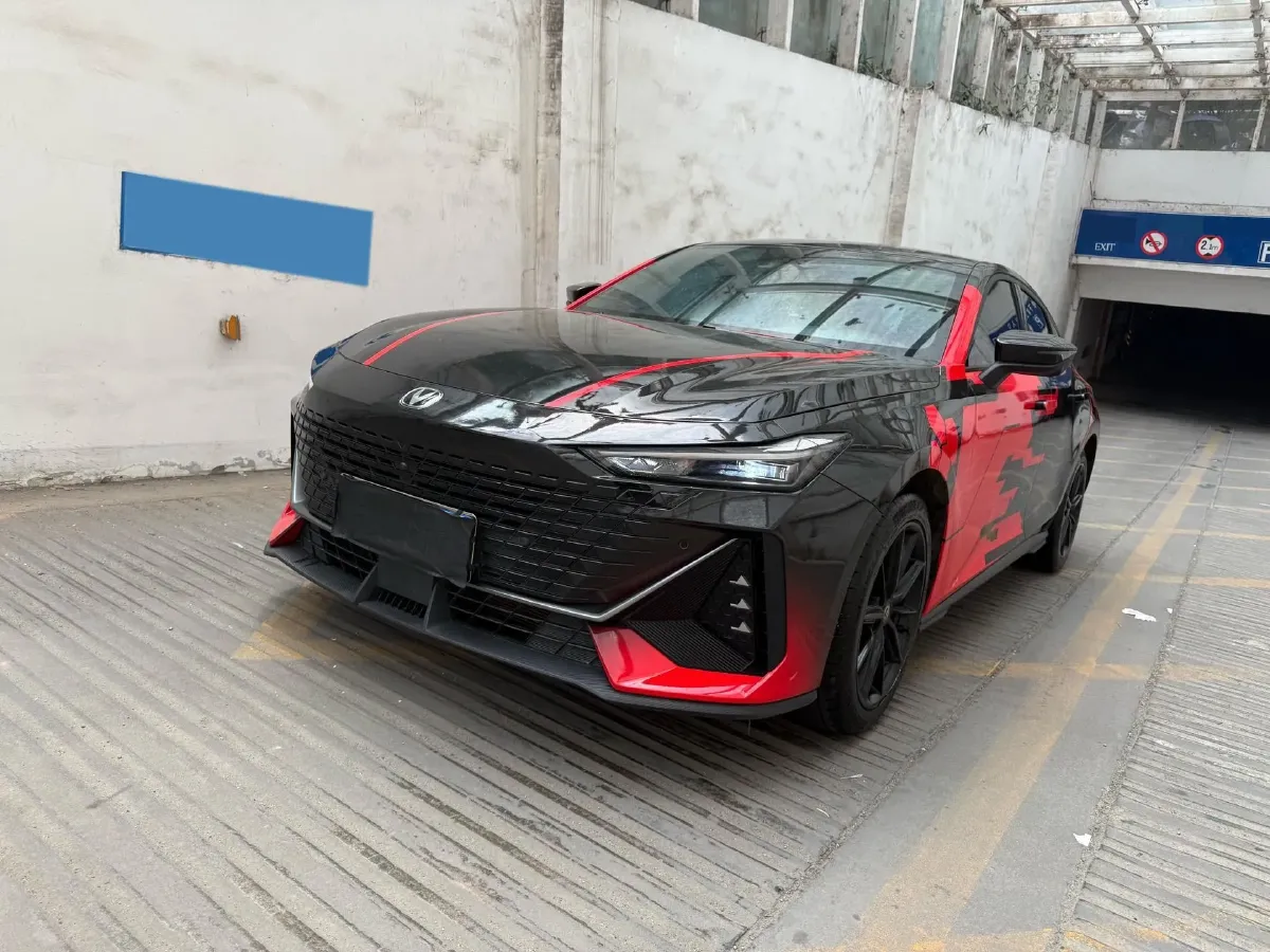 2023 ChangAn UNI-V 1.5T 188HP L4 7DCT,autocango,china used car exporter,china ev exporter,chinese used car exporter,chinese used ev exporter
