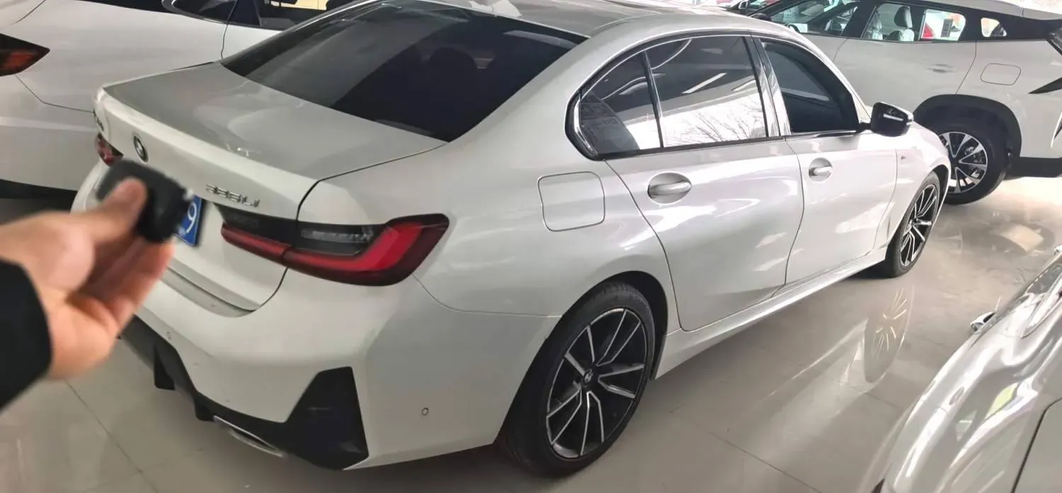 2023 BMW 3 Series 2.0T 184HP L4 8AT,autocango,china used car exporter,china ev exporter,chinese used car exporter,chinese used ev exporter