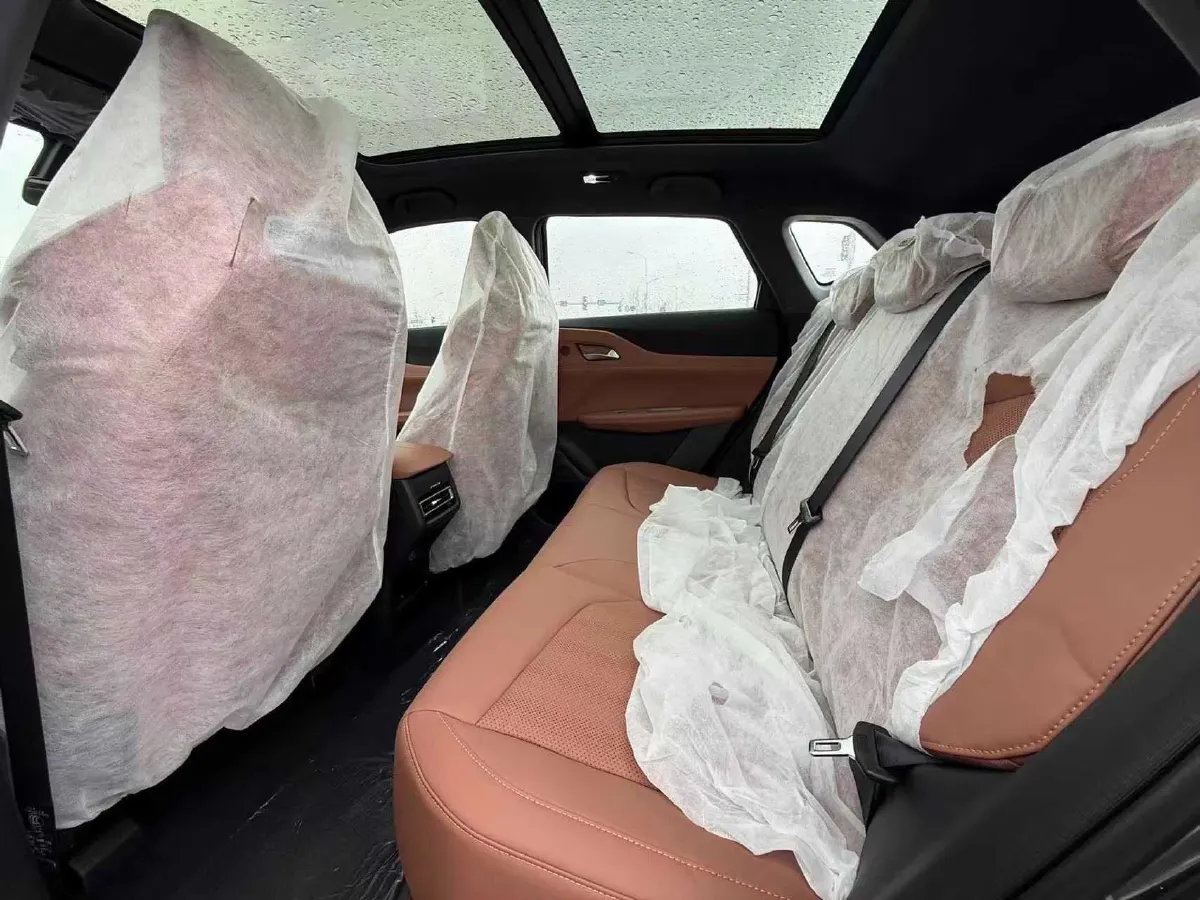 2025 ChangAn UNI-Z 1.5L 98HP L4 E-CVT PHEV 18.4KWH,autocango,china used car exporter,china ev exporter,chinese used car exporter,chinese used ev exporter