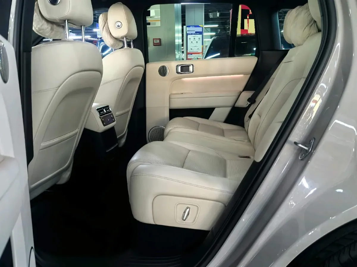 2024 Li L6 Range Extended 154HP L4 REEV 36.8KWH,autocango,china used car exporter,china ev exporter,chinese used car exporter,chinese used ev exporter