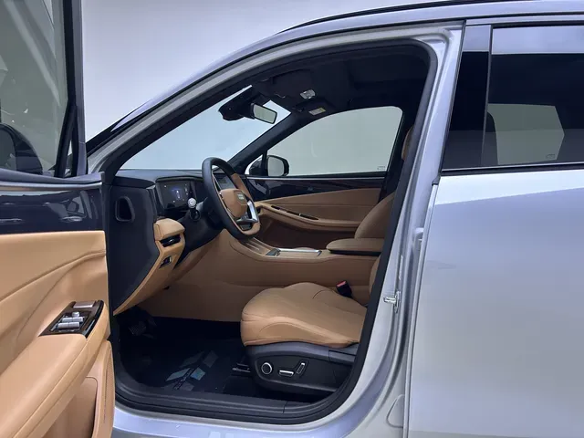 2025 Geely Galaxy L7 1.5L 112HP L4 1DHT PHEV 18.4KWH,autocango,china used car exporter,china ev exporter,chinese used car exporter,chinese used ev exporter