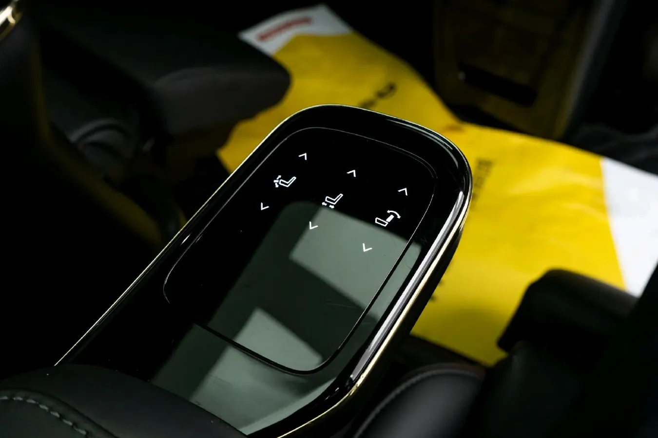 2024 GAC Trumpchi M8 2.0T 252HP L4 8AT,autocango,china used car exporter,china ev exporter,chinese used car exporter,chinese used ev exporter