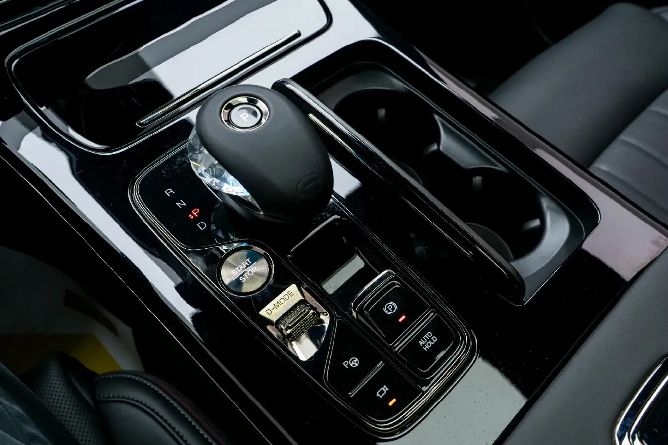 2024 GAC Trumpchi M8 2.0T 252HP L4 8AT,autocango,china used car exporter,china ev exporter,chinese used car exporter,chinese used ev exporter