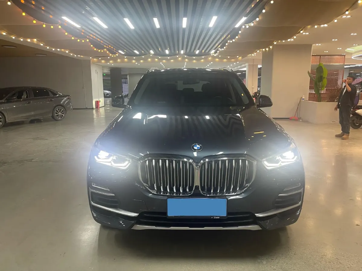 2020 BMW X5 2.0T 265HP L4 8AT,autocango,china used car exporter,china ev exporter,chinese used car exporter,chinese used ev exporter