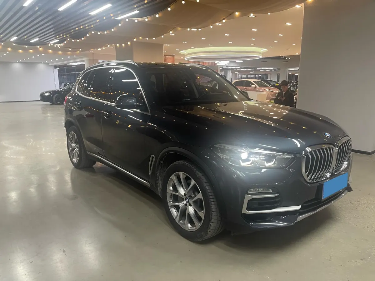2020 BMW X5 2.0T 265HP L4 8AT,autocango,china used car exporter,china ev exporter,chinese used car exporter,chinese used ev exporter