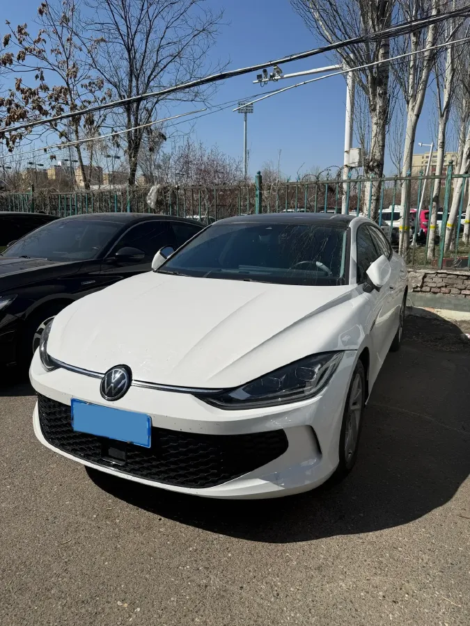2023 Volkswagen Lamando 1.4T 150HP L4 7DCT,autocango,china used car exporter,china ev exporter,chinese used car exporter,chinese used ev exporter