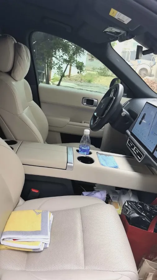 2022 Li L9 Range Extended 154HP REEV 42.6KWH,autocango,china used car exporter,china ev exporter,chinese used car exporter,chinese used ev exporter