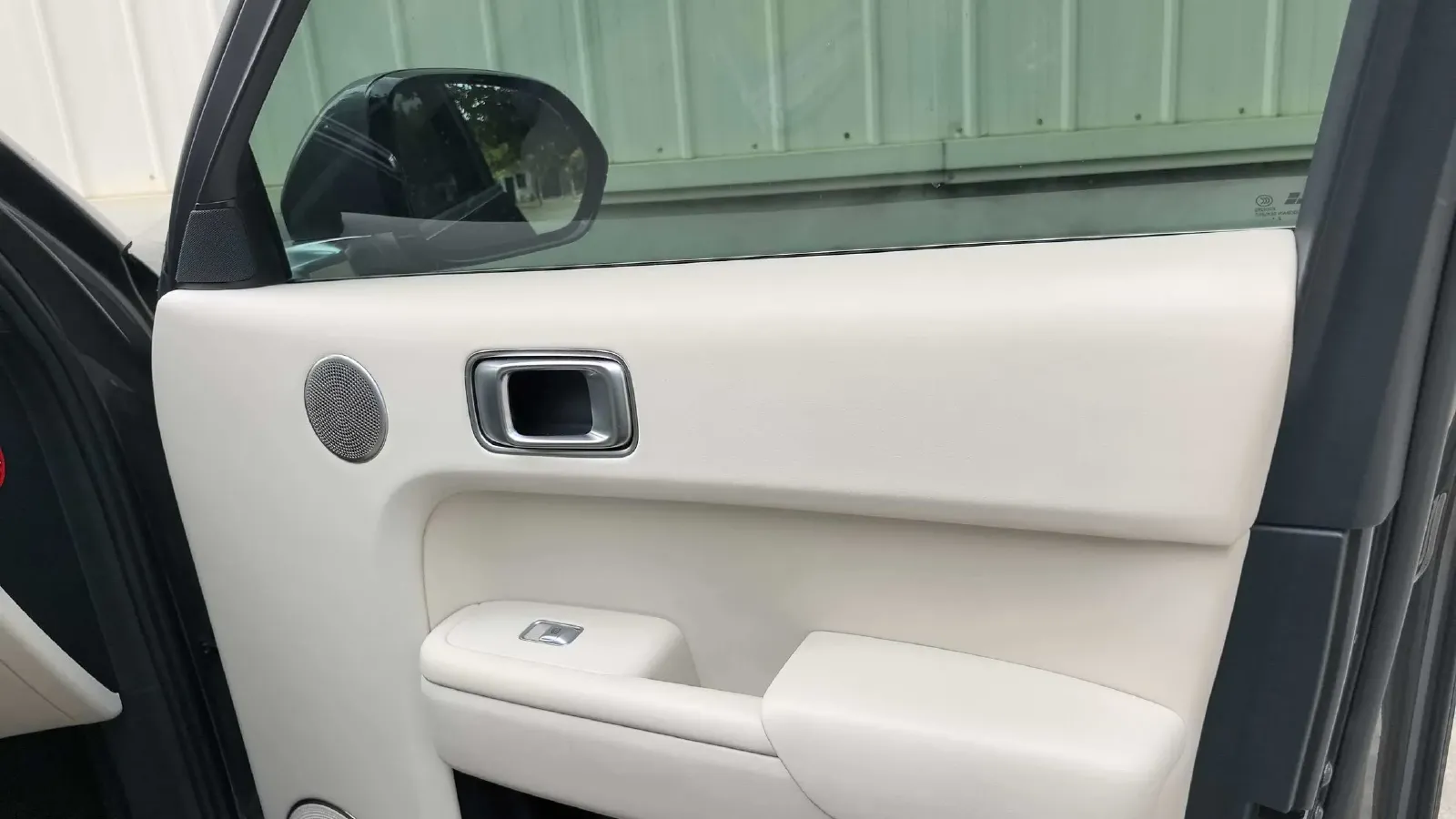 2022 Li L9 Range Extended 154HP REEV 42.6KWH,autocango,china used car exporter,china ev exporter,chinese used car exporter,chinese used ev exporter