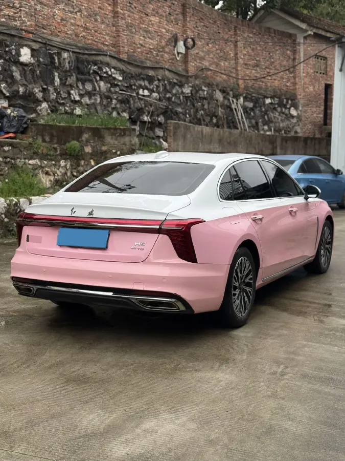 2023 HongQi H5 2.0T 224HP L4 8AT,autocango,china used car exporter,china ev exporter,chinese used car exporter,chinese used ev exporter