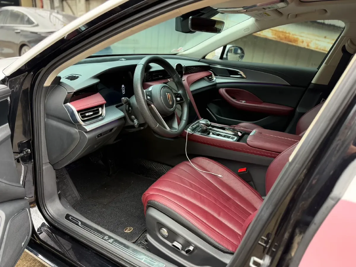 2023 HongQi H5 2.0T 224HP L4 8AT,autocango,china used car exporter,china ev exporter,chinese used car exporter,chinese used ev exporter