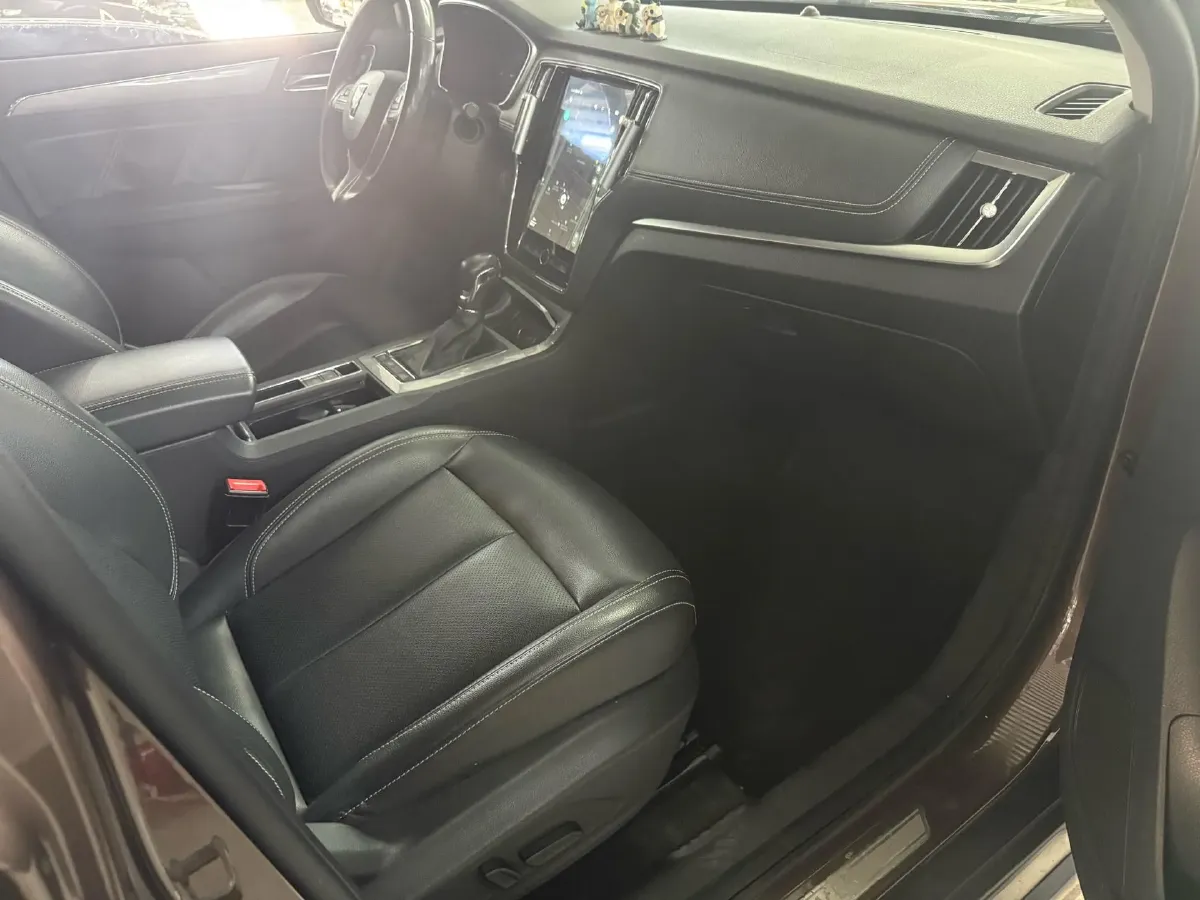 2018 Roewe RX5 1.5T 169HP L4 7DCT,autocango,china used car exporter,china ev exporter,chinese used car exporter,chinese used ev exporter