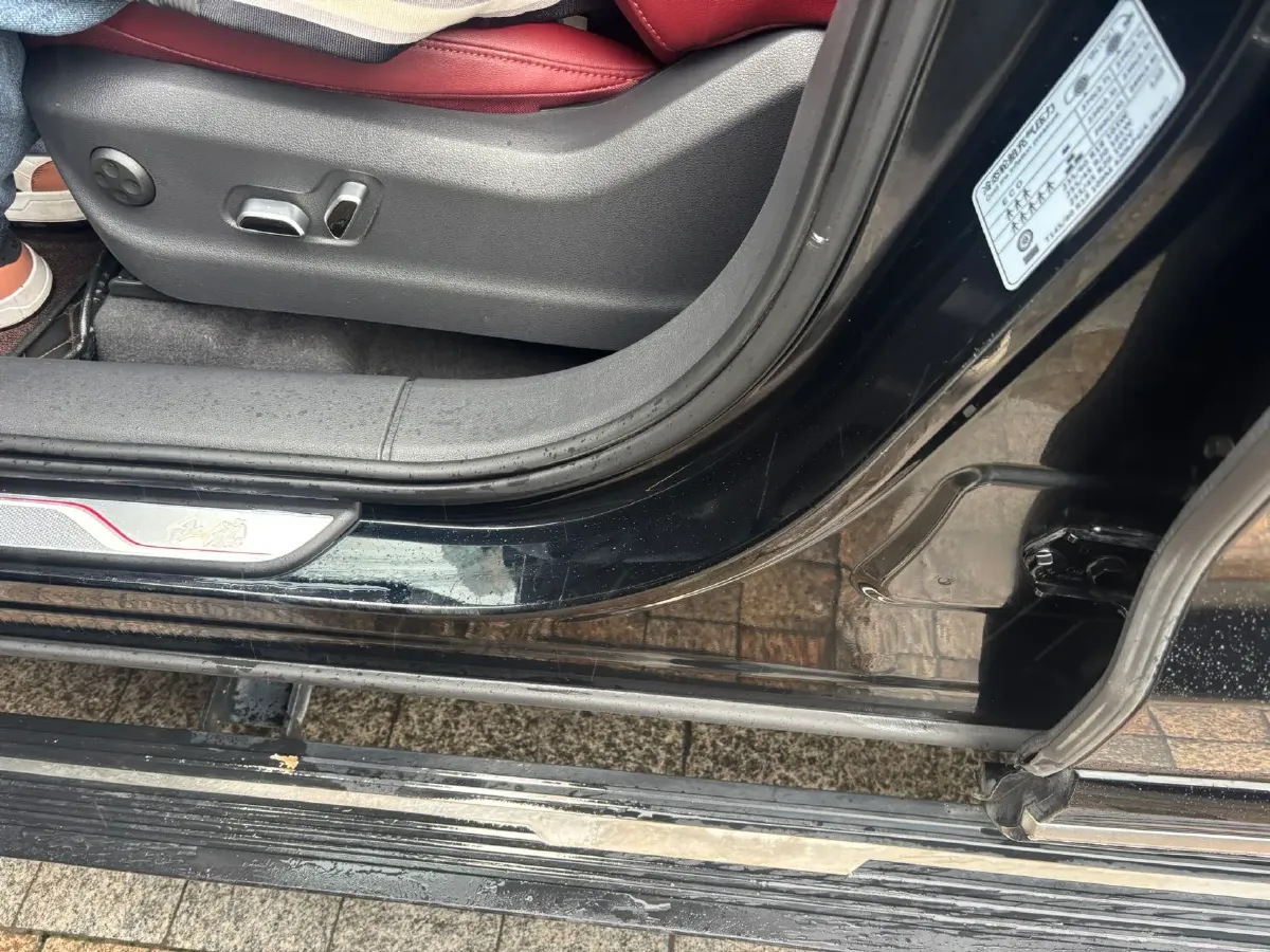 2023 HongQi HS5 2.0T 252HP L4 8AT,autocango,china used car exporter,china ev exporter,chinese used car exporter,chinese used ev exporter