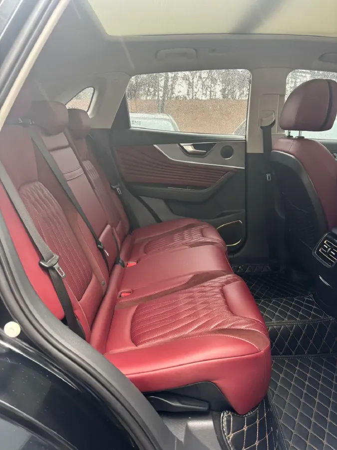 2023 HongQi HS5 2.0T 252HP L4 8AT,autocango,china used car exporter,china ev exporter,chinese used car exporter,chinese used ev exporter