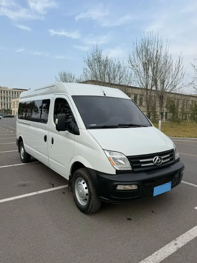 2020 MAXUS XinTu V80 2.5T 136HP L4 6MT,autocango,china used car exporter,china ev exporter,chinese used car exporter,chinese used ev exporter