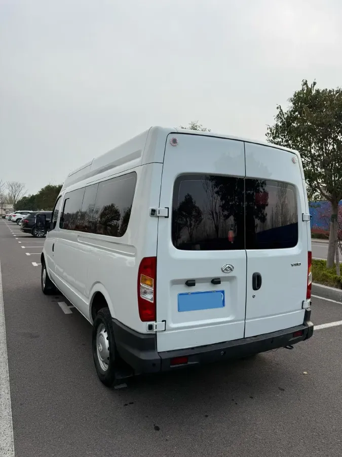 2020 MAXUS XinTu V80 2.5T 136HP L4 6MT,autocango,china used car exporter,china ev exporter,chinese used car exporter,chinese used ev exporter
