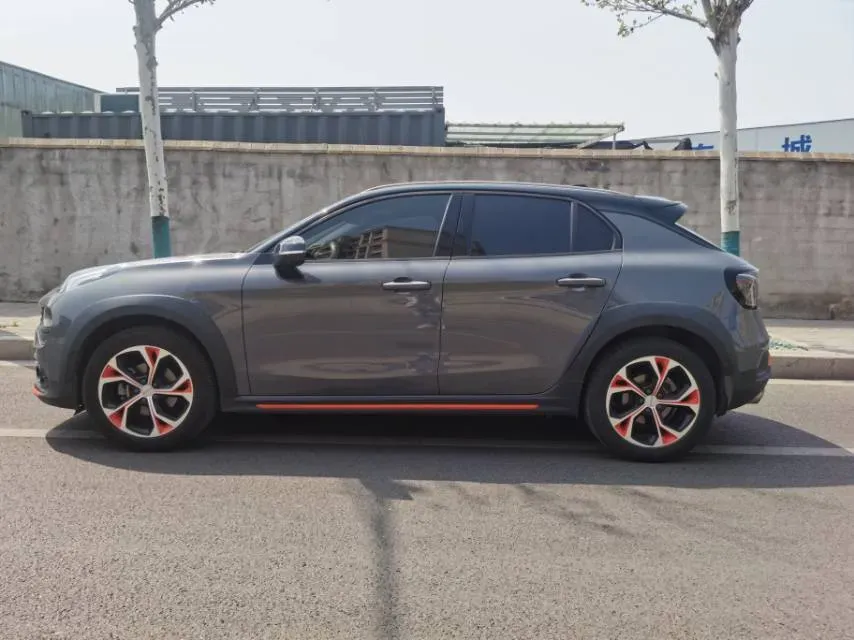 2018 Toyota C-HR 2.0L 171HP L4 CVT,autocango,china used car exporter,china ev exporter,chinese used car exporter,chinese used ev exporter