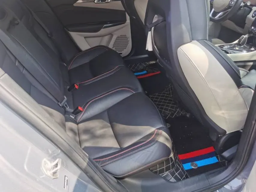 2018 Toyota C-HR 2.0L 171HP L4 CVT,autocango,china used car exporter,china ev exporter,chinese used car exporter,chinese used ev exporter