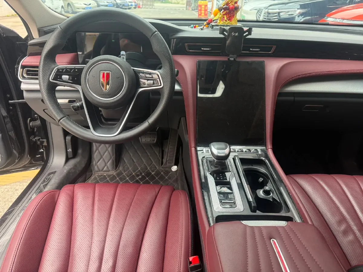 2024 HongQi H5 2.0T 224HP L4 8AT,autocango,china used car exporter,china ev exporter,chinese used car exporter,chinese used ev exporter