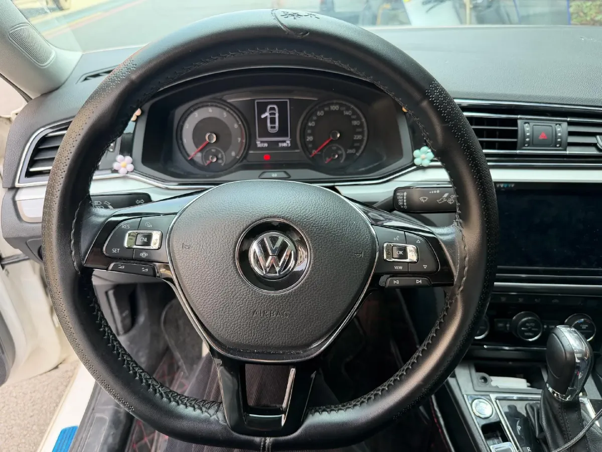 2019 Volkswagen Passat 1.4T 150HP L4 7DCT,autocango,china used car exporter,china ev exporter,chinese used car exporter,chinese used ev exporter