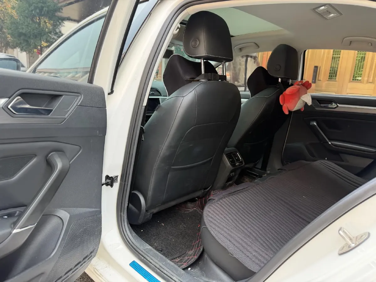 2019 Volkswagen Passat 1.4T 150HP L4 7DCT,autocango,china used car exporter,china ev exporter,chinese used car exporter,chinese used ev exporter