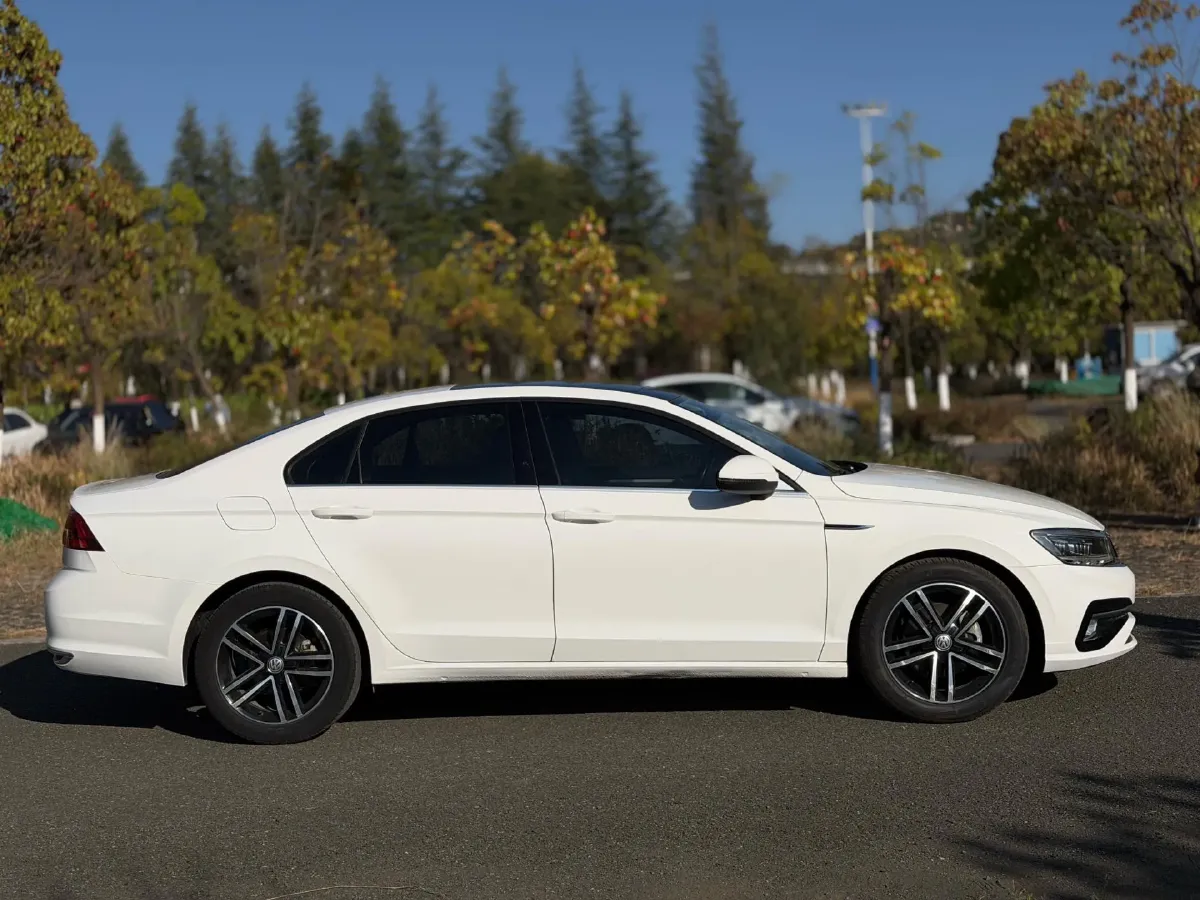 2021 Volkswagen Lamando 1.4T 150HP L4 7DCT,autocango,china used car exporter,china ev exporter,chinese used car exporter,chinese used ev exporter