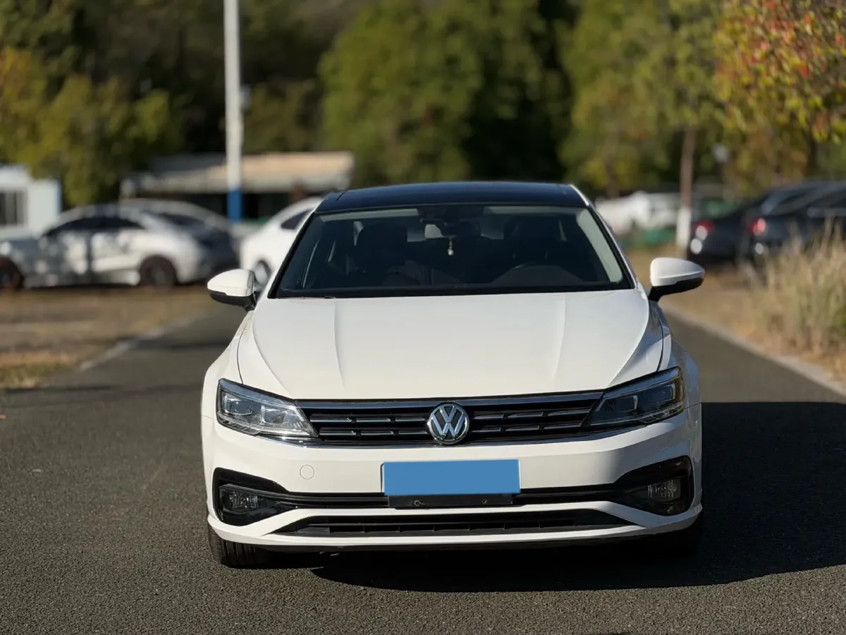 2021 Volkswagen Lamando 1.4T 150HP L4 7DCT,autocango,china used car exporter,china ev exporter,chinese used car exporter,chinese used ev exporter