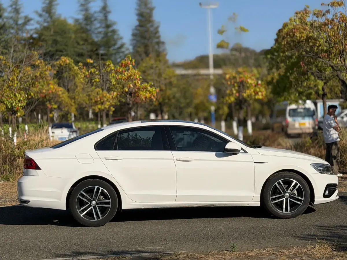 2021 Volkswagen Lamando 1.4T 150HP L4 7DCT,autocango,china used car exporter,china ev exporter,chinese used car exporter,chinese used ev exporter