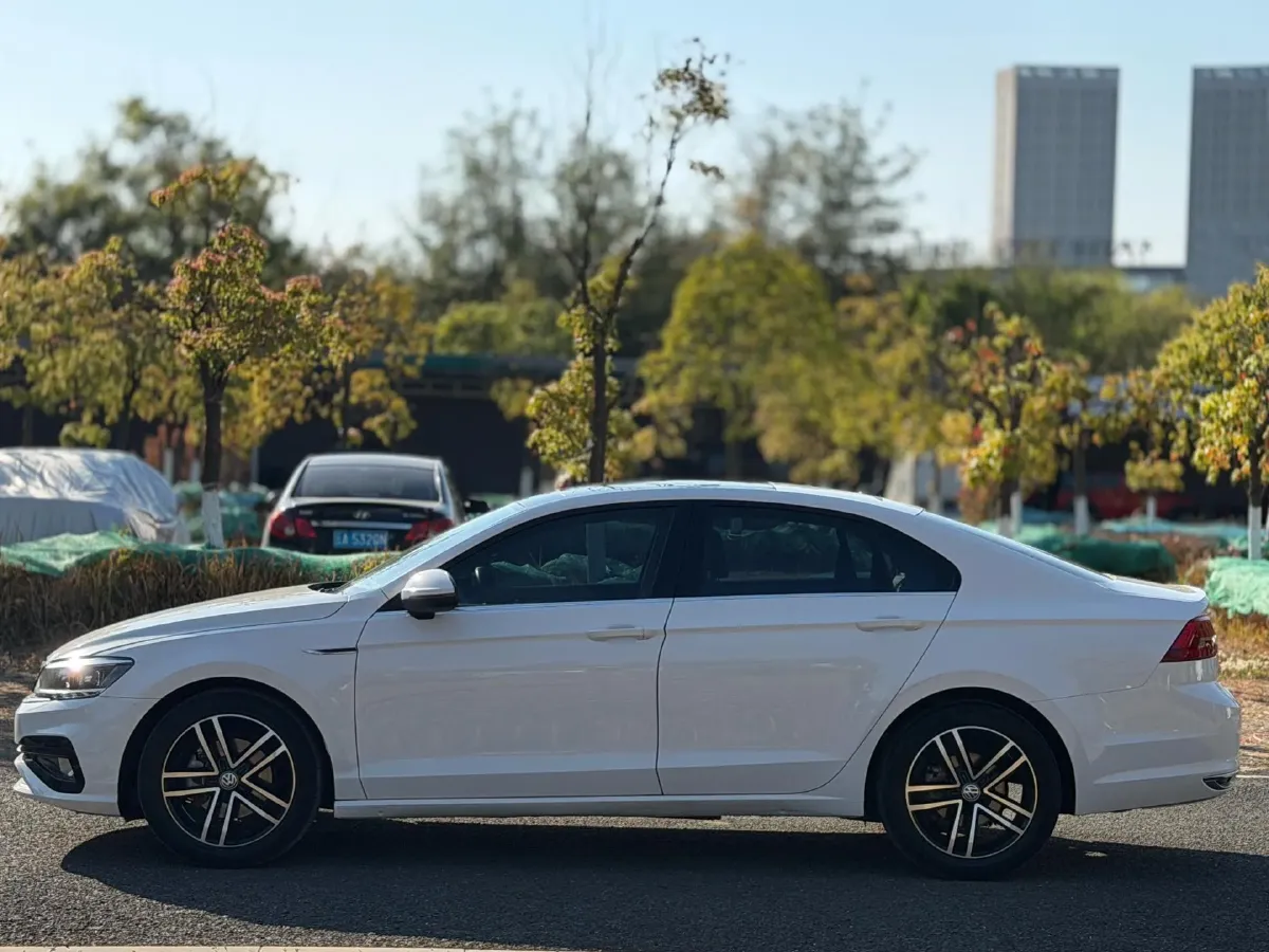 2021 Volkswagen Lamando 1.4T 150HP L4 7DCT,autocango,china used car exporter,china ev exporter,chinese used car exporter,chinese used ev exporter