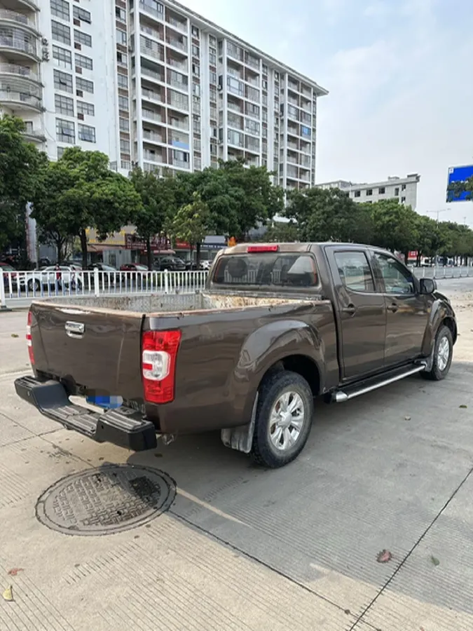2019 Isuzu RE-MAX Jim 2.5T 129HP L4 6MT,autocango,china used car exporter,china ev exporter,chinese used car exporter,chinese used ev exporter