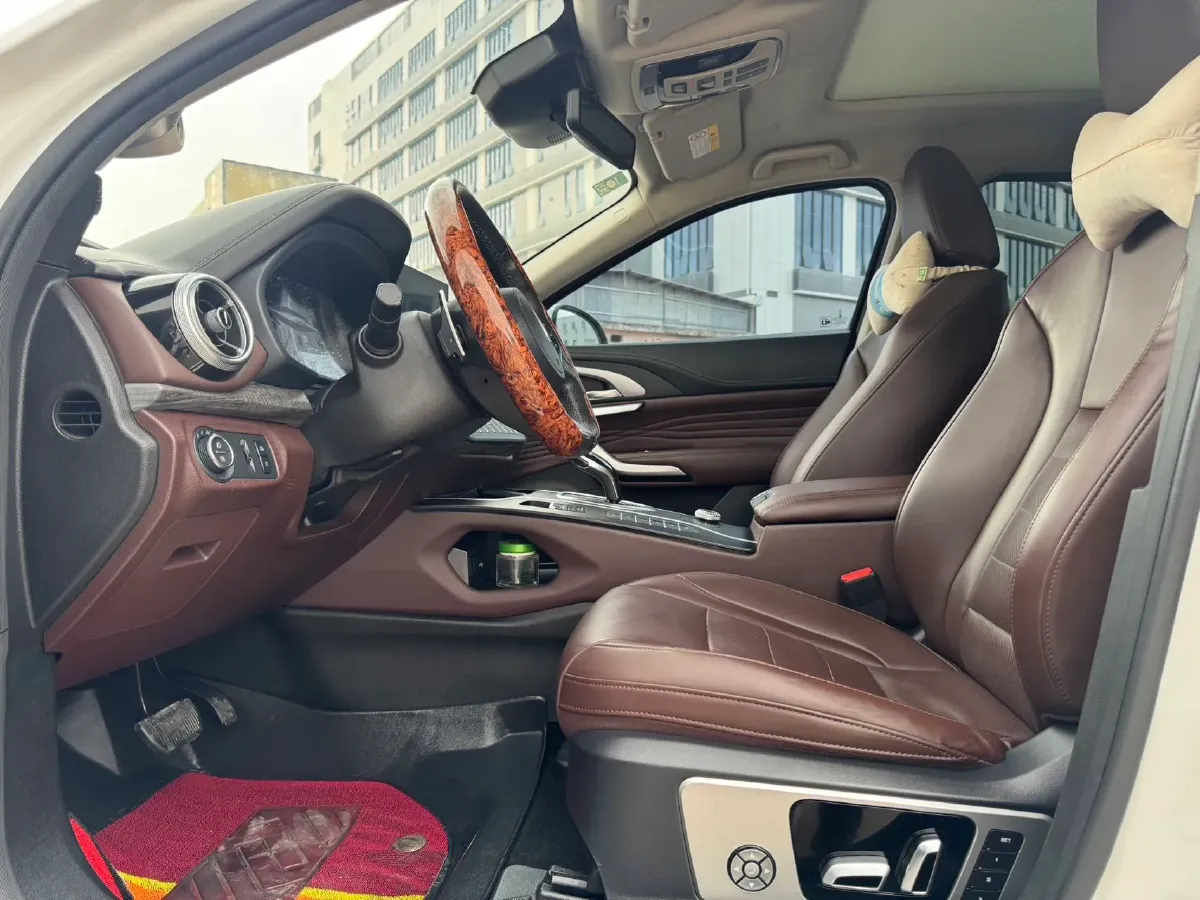 2020 WEY VV7 2.0T 227HP L4 7DCT,autocango,china used car exporter,china ev exporter,chinese used car exporter,chinese used ev exporter