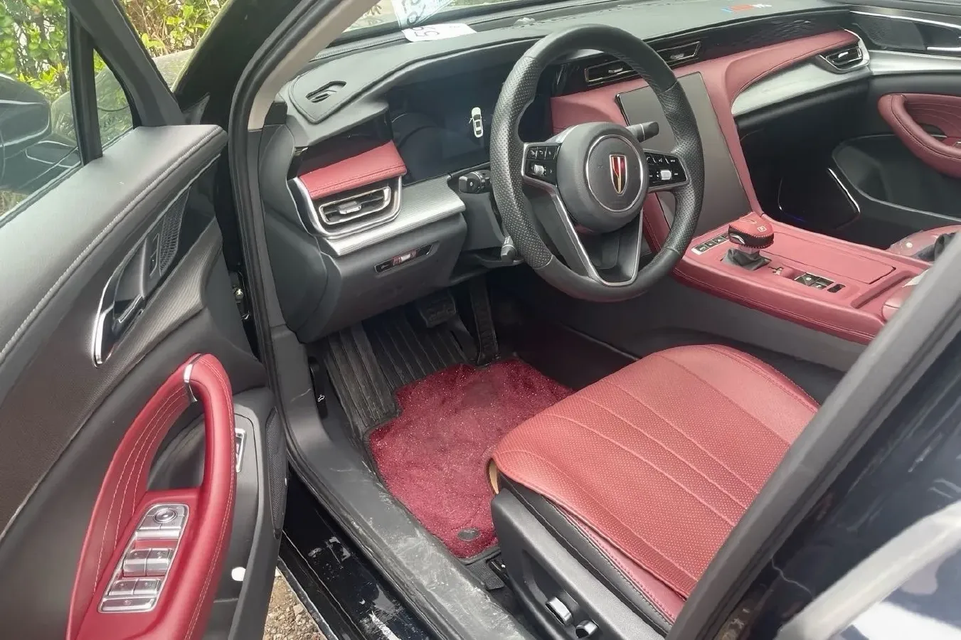 2024 HongQi H5 1.5T 169HP L4 7DCT,autocango,china used car exporter,china ev exporter,chinese used car exporter,chinese used ev exporter