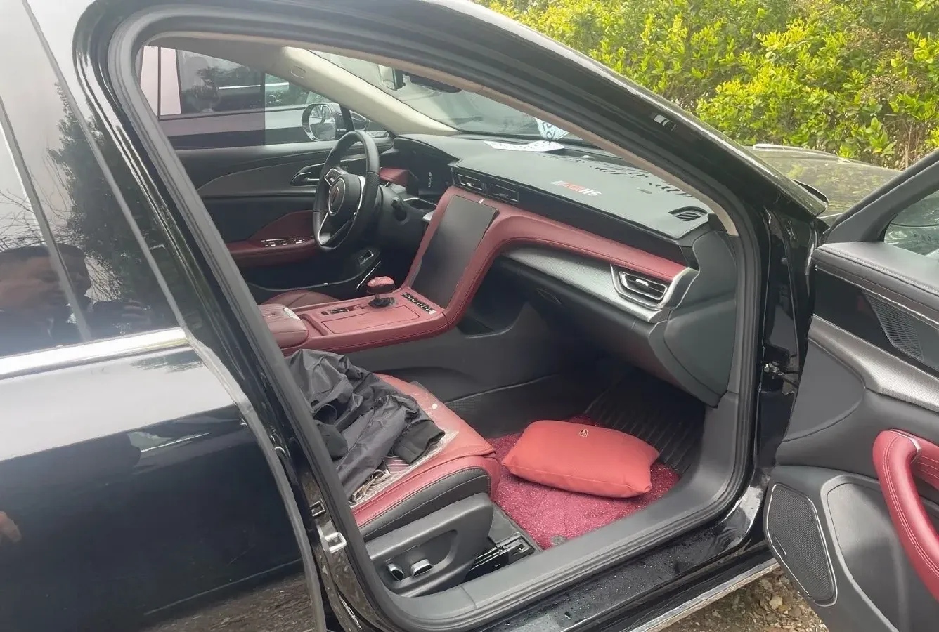 2024 HongQi H5 1.5T 169HP L4 7DCT,autocango,china used car exporter,china ev exporter,chinese used car exporter,chinese used ev exporter