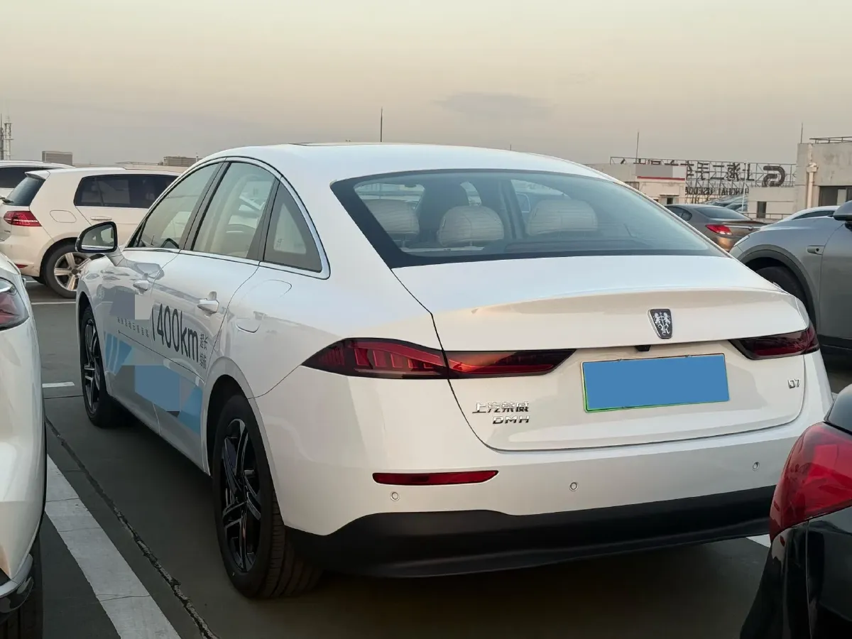 2023 Roewe D7 1.5L 112HP L4 1DHT PHEV 21.4KWH,autocango,china used car exporter,china ev exporter,chinese used car exporter,chinese used ev exporter