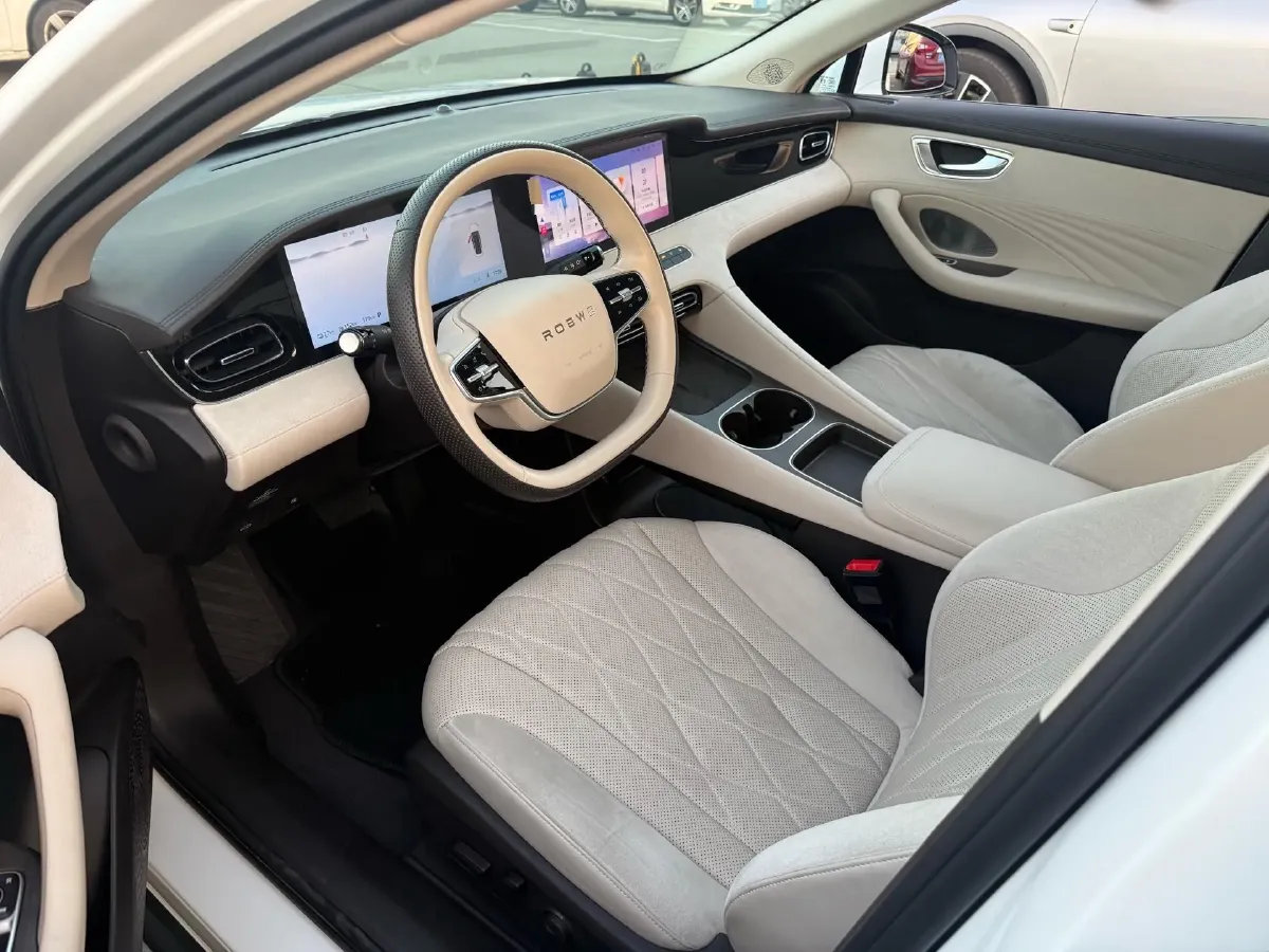 2023 Roewe D7 1.5L 112HP L4 1DHT PHEV 21.4KWH,autocango,china used car exporter,china ev exporter,chinese used car exporter,chinese used ev exporter