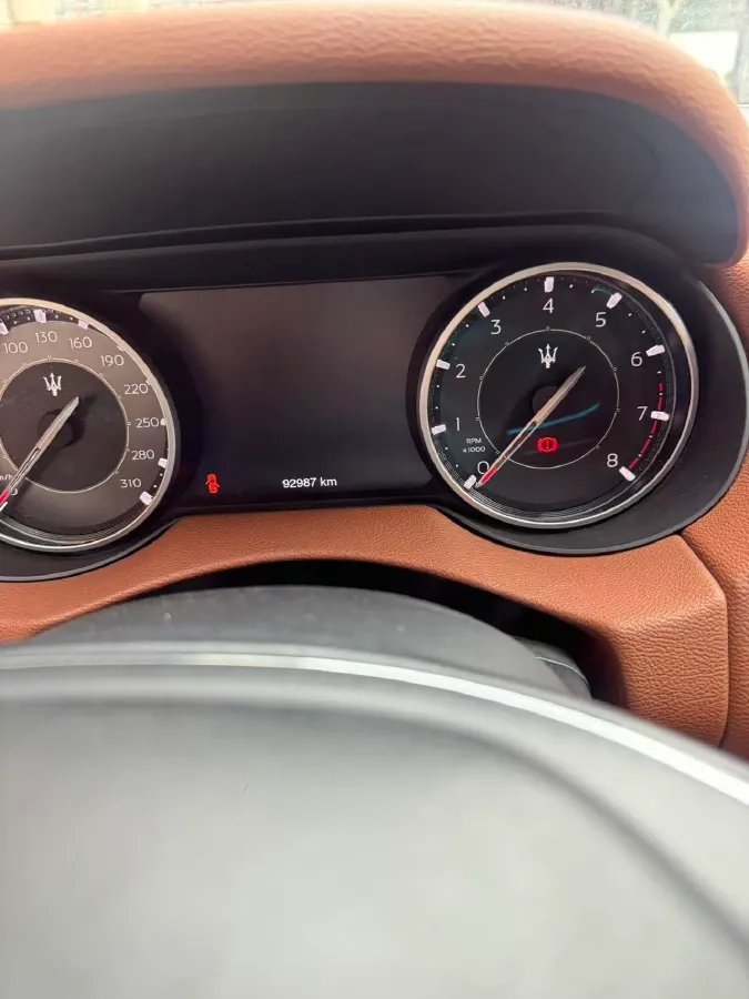 2021 Maserati Levante 3.0T 350HP V6 8AT,autocango,china used car exporter,china ev exporter,chinese used car exporter,chinese used ev exporter